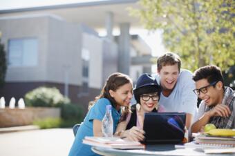 HOW DOES THE SPANISH EDUCATIONAL SYSTEM WORK