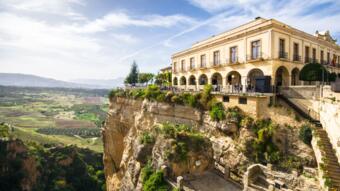 Golden Visa renewal in Spain in 2026: what you need to keep in place