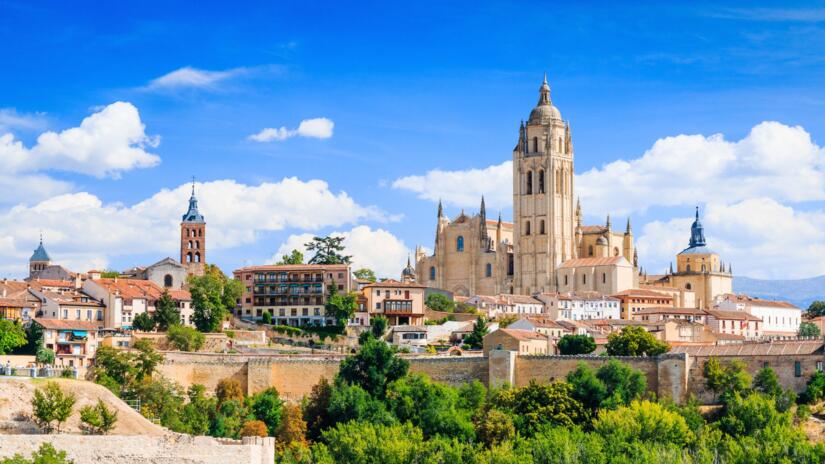 Digital nomad visa Spain: why residence permits are being cancelled, and what to do preview photo